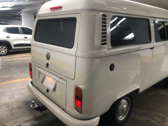 VOLKSWAGEN KOMBI 1.4 MI STD 8V FLEX 4P MANUAL